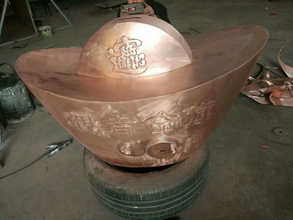 金元宝铜雕塑厂家，铸铜金元宝雕塑制作公司