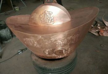 金元宝铜雕塑厂家，铸铜金元宝雕塑制作公司