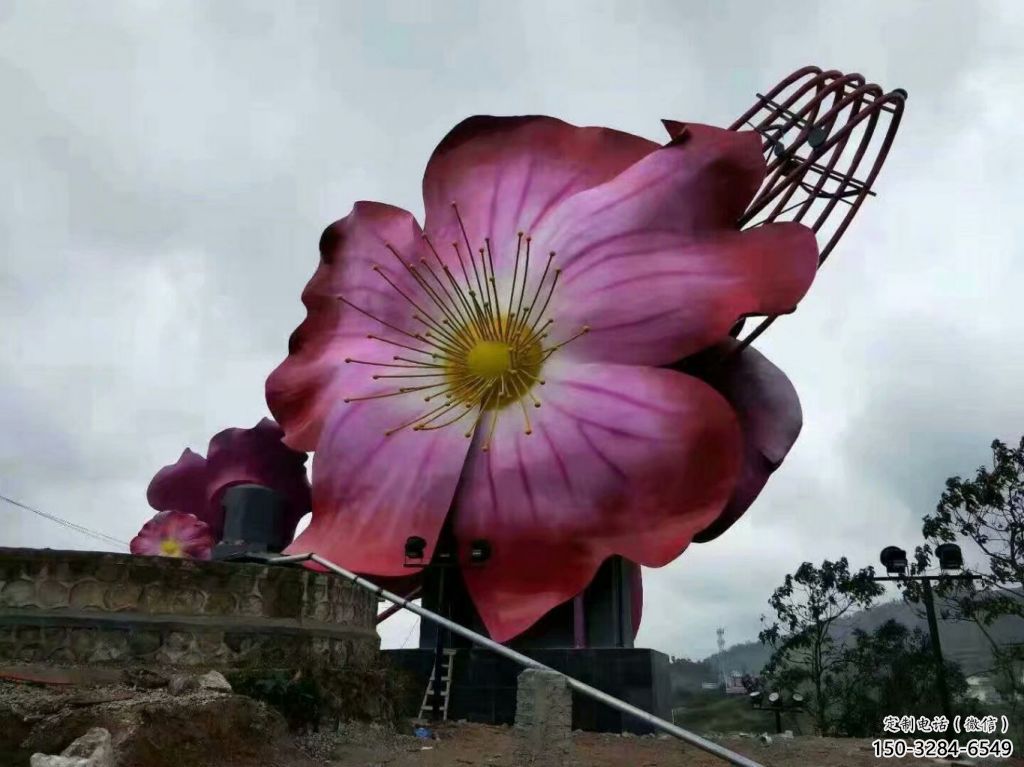戒指花朵雕塑厂家，烤漆工艺，不锈钢广场戒指雕塑厂