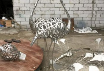 酒店仙鹤雕塑生产 庭院仿真雕塑实景 彩绘小品