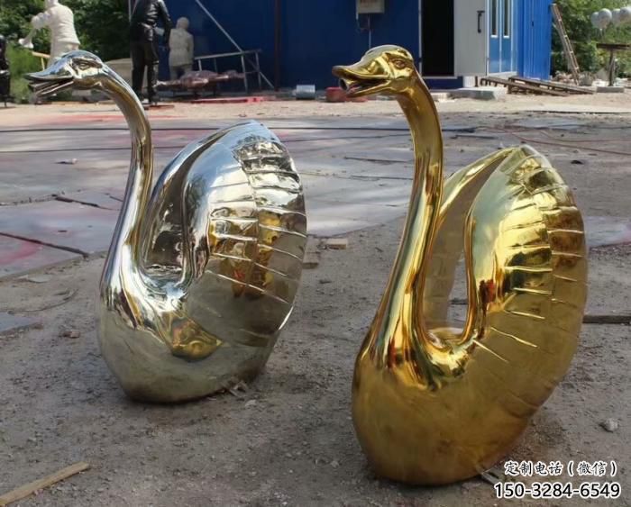 不锈钢创意天鹅雕塑 步行街店门口雕塑 家禽小品 不锈钢创意天鹅雕塑 步行街店门口雕塑 家禽小品