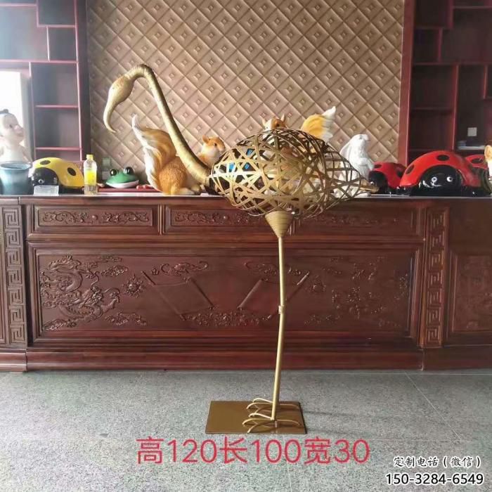 镂空火烈鸟雕塑 店门口园林雕塑 不锈钢动物小品 镂空火烈鸟雕塑 店门口园林雕塑 不锈钢动物小品