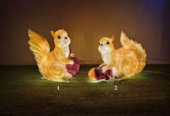 店门口玻璃钢松鼠雕塑 创意景观雕塑 仿真摆件