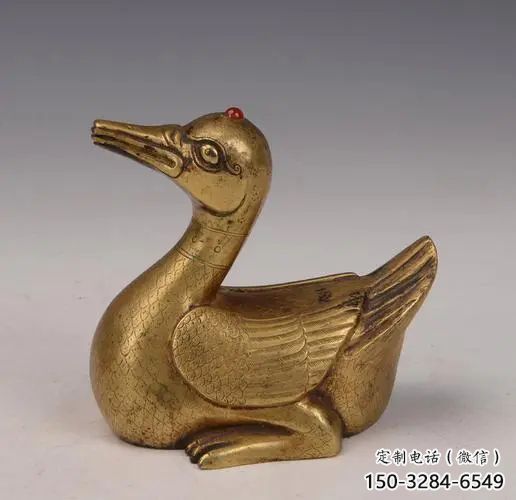 鸭子雕塑厂家，仿真动物， 公园广场街头摆件 (6)