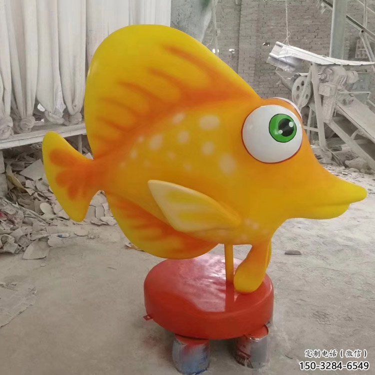 抽象卡通剑鱼雕塑，户外街头雕塑，海洋生物雕塑