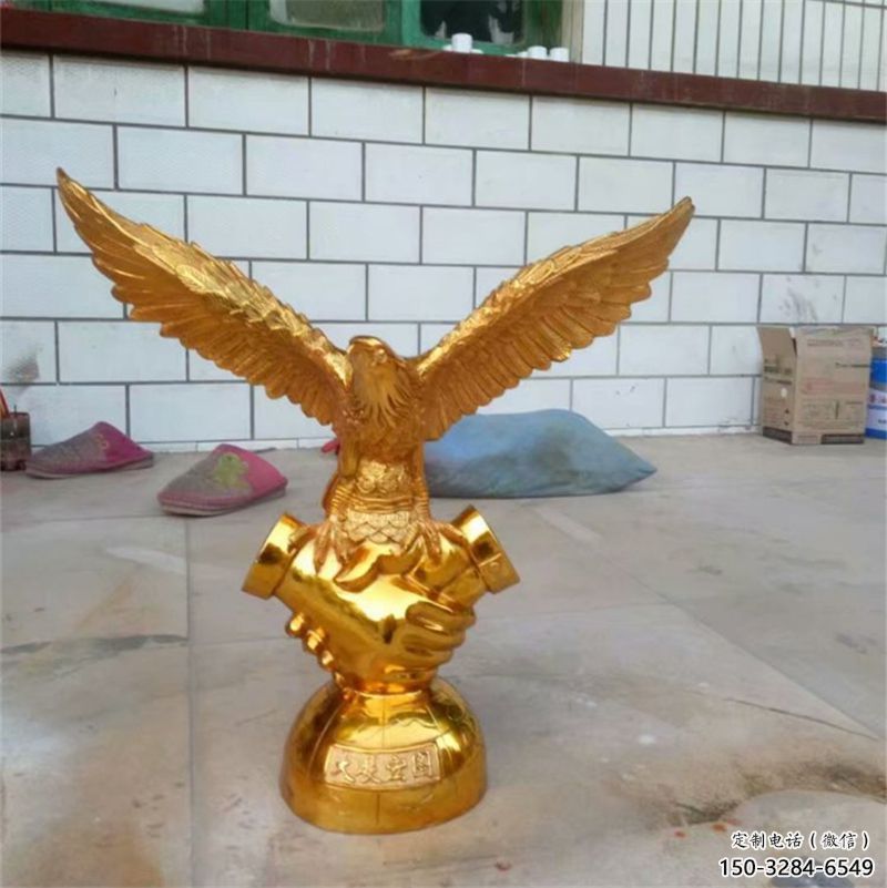 酒店镀金老鹰雕塑 庭院仿真雕塑 彩绘小品