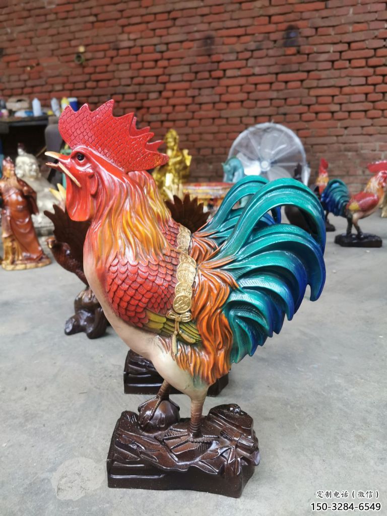 校园小鸡雕塑，仿真主题，镀金工艺