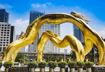 校园鸟类雕塑，仿真主题，镀金工艺