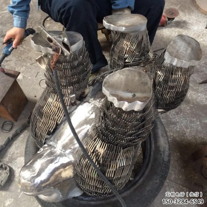 农村猩猩雕塑，发光主题，喷砂工艺