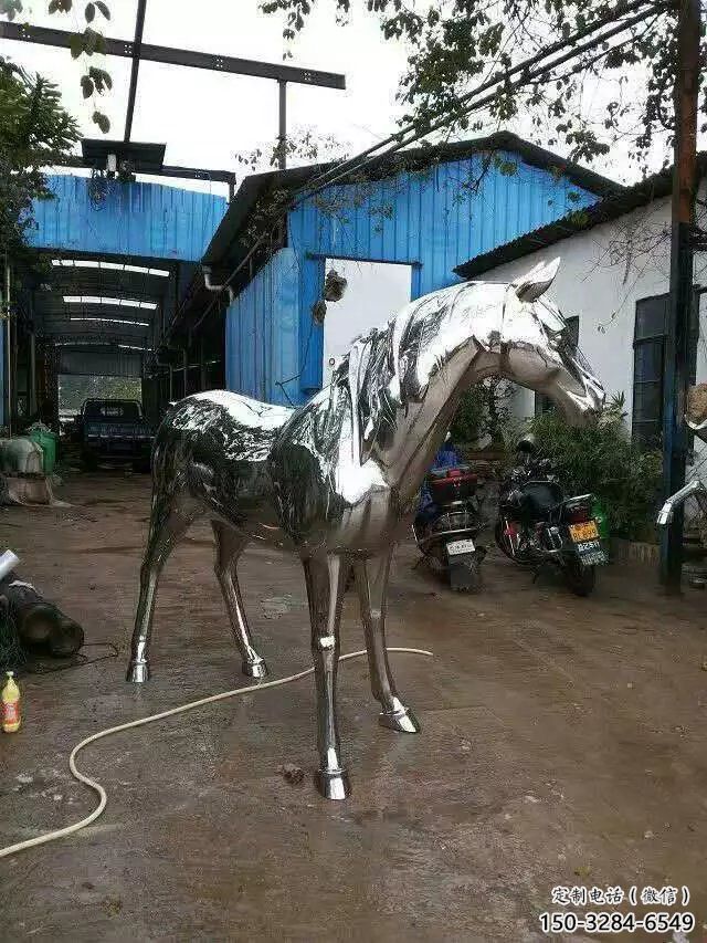 庭院战马雕塑，动物主题，抛光工艺