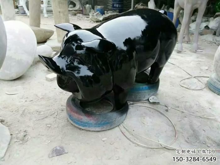 景区野猪雕塑，镀金欧式雕塑，铁艺材质