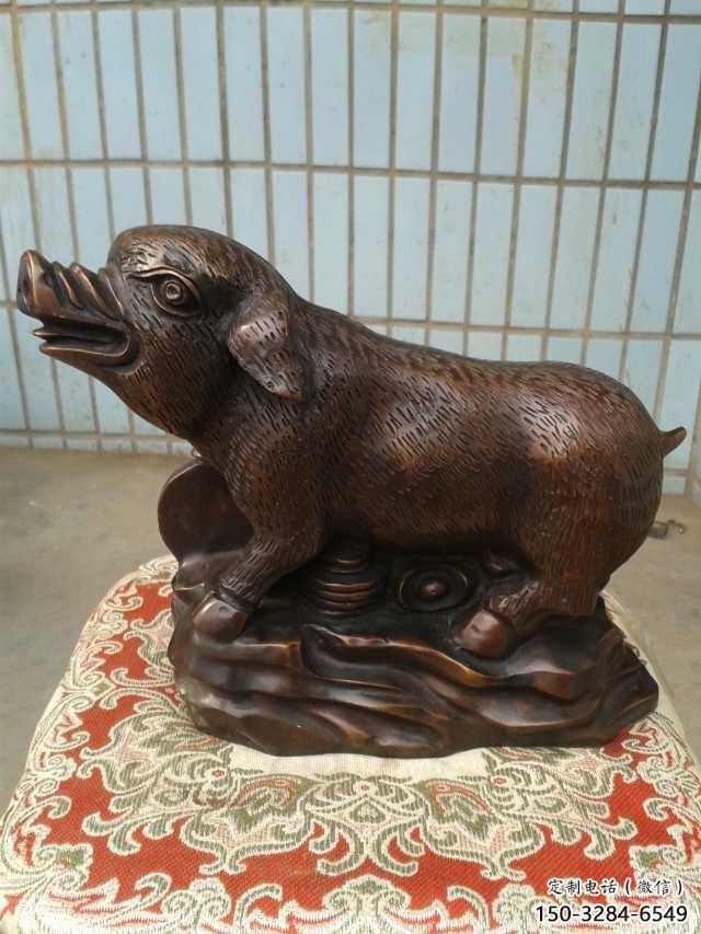 庭院野猪雕塑，镀金欧式雕塑，网格形式