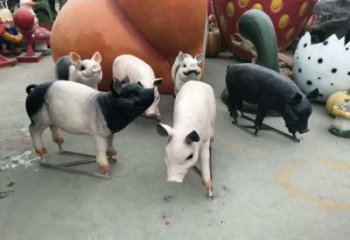 公园野猪雕塑，喷砂发光雕塑，铸铜工艺