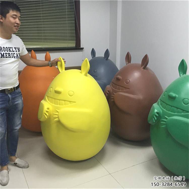 农村龙猫雕塑，镂空海洋雕塑，抽象效果