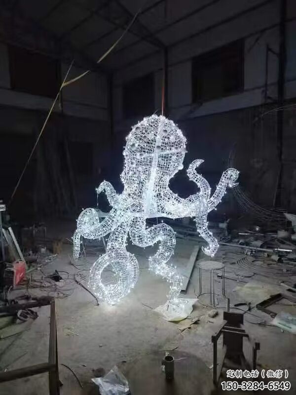 景区乌贼雕塑，镀金欧式雕塑，铁艺材质