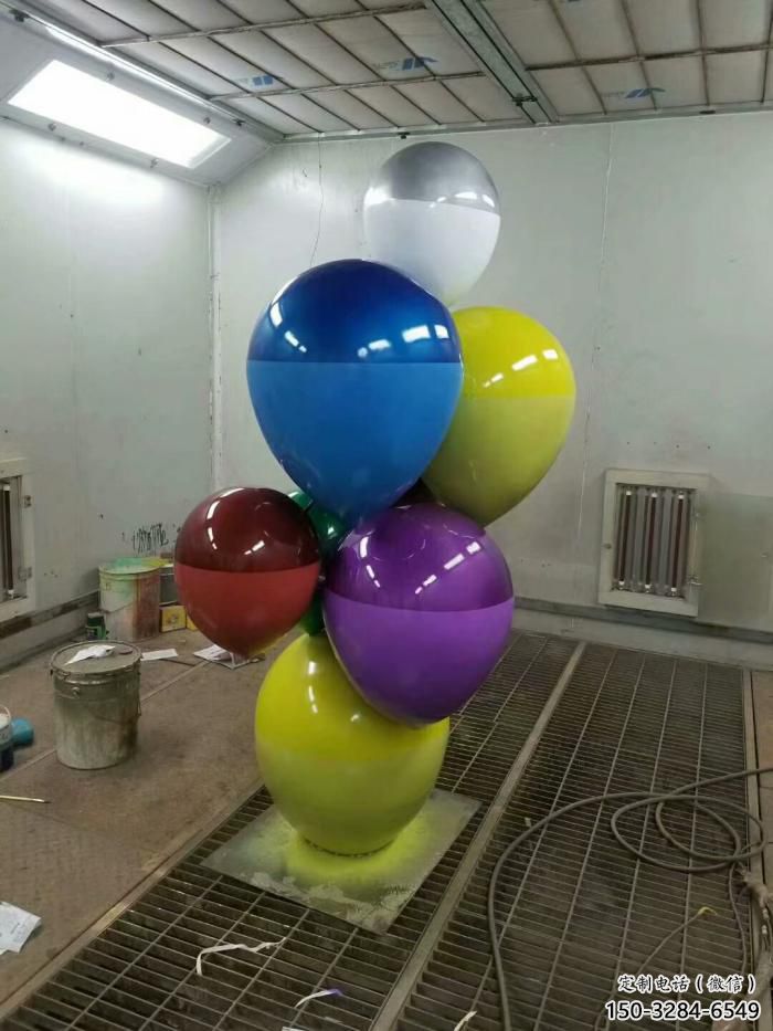 售楼部气球雕塑，喷砂发光雕塑，烤漆题材