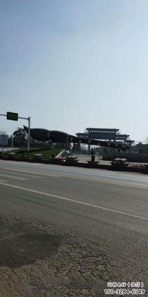 大型毛笔雕塑，镀铜景观雕塑，镜面工艺