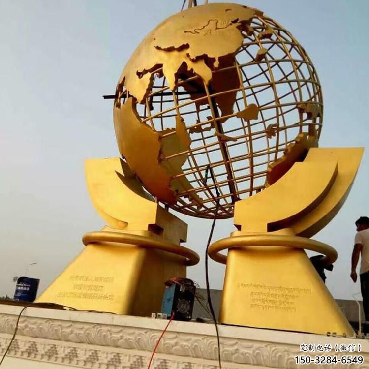 售楼部地球仪雕塑，喷砂发光雕塑，彩绘题材
