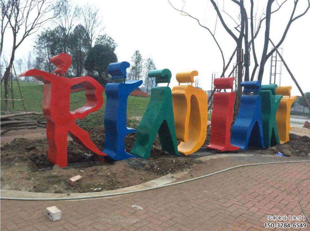 大型字母景观雕塑，镀金欧式雕塑，镀金工艺