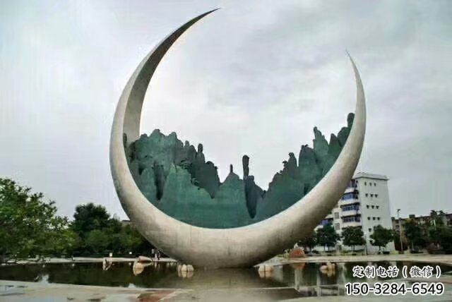 农村月亮雕塑，镂空景观雕塑，抽象效果