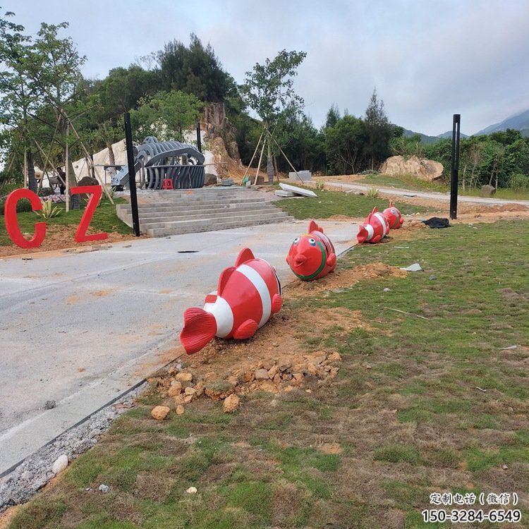 广场坐凳雕塑 抽象景观小品 烤漆雕塑 广场坐凳雕塑 抽象景观小品 烤漆雕塑