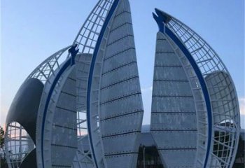 灯光船艇雕塑 悬空餐饮店小品 商业街雕塑