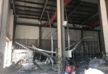 哑光船艇雕塑 拉丝景观小品 步行街雕塑