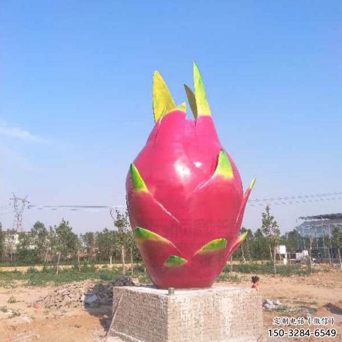 古铜色火龙果雕塑 大型城市雕塑 商业街摆件 古铜色火龙果雕塑 大型城市雕塑 商业街摆件