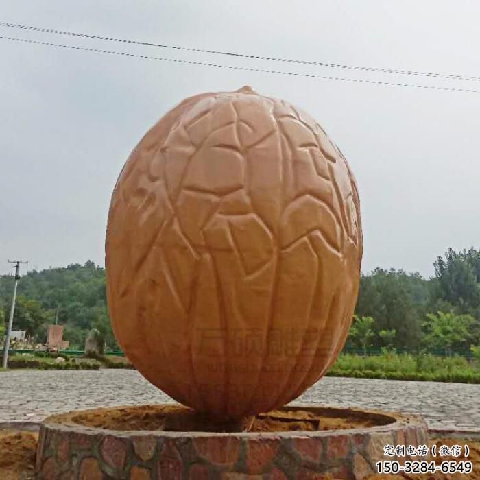 古铜色核桃雕塑 大型城市雕塑 商业街摆件 古铜色核桃雕塑 大型城市雕塑 商业街摆件