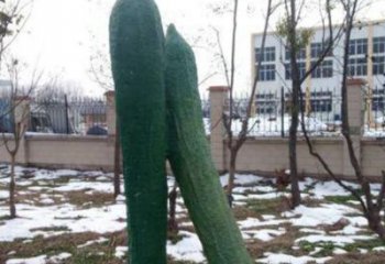 户外苦瓜雕塑 喷漆果蔬雕塑 灯光瓜果雕塑