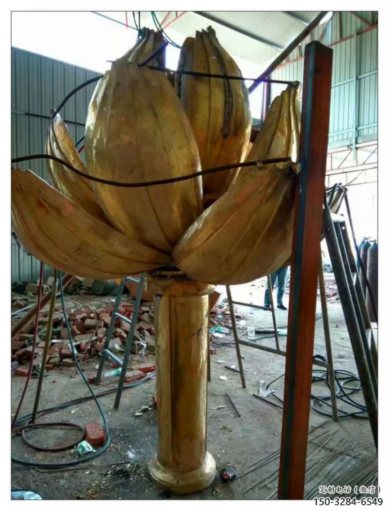 紫?；ǖ袼?景观美陈花卉雕塑 喷漆花朵雕塑