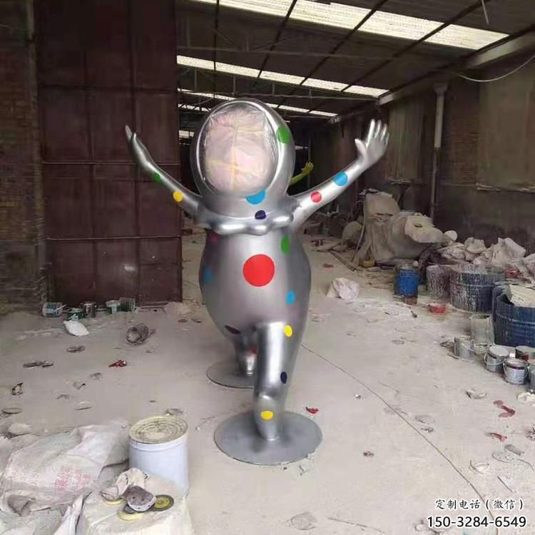 草地福娃雕塑 现代校园体育雕塑 大型奥运雕塑 草地福娃雕塑 现代校园体育雕塑 大型奥运雕塑