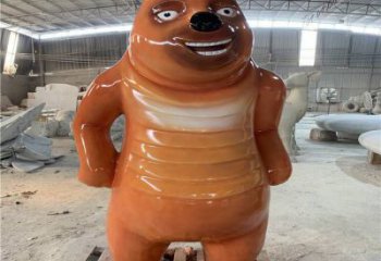 卡通熊大雕塑 田间彩绘雕塑 动漫摆件