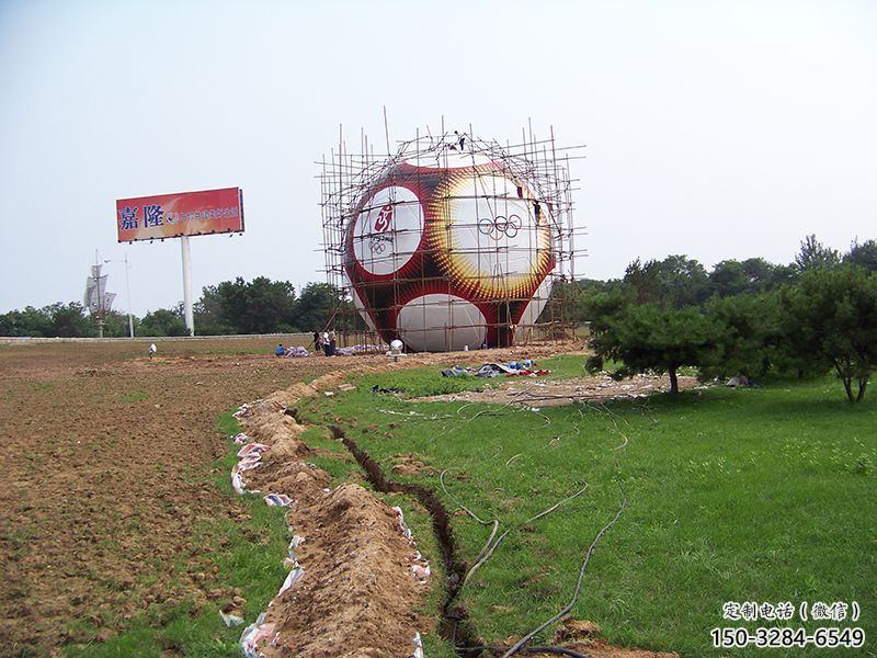 商业街足球雕塑 烤漆球体雕塑 彩绘球类雕塑 商业街足球雕塑 烤漆球体雕塑 彩绘球类雕塑