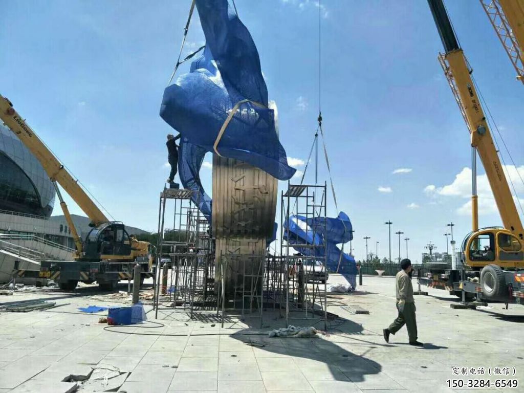 运动场建筑雕塑，不锈钢五环雕塑，景区烤漆建筑雕塑
