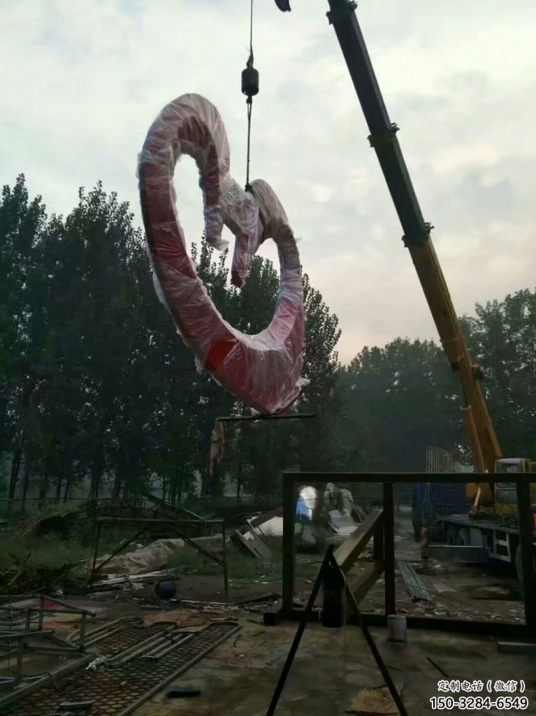 大型商场心形雕塑 仿真桃心雕塑 烤漆爱情雕塑 大型商场心形雕塑 仿真桃心雕塑 烤漆爱情雕塑