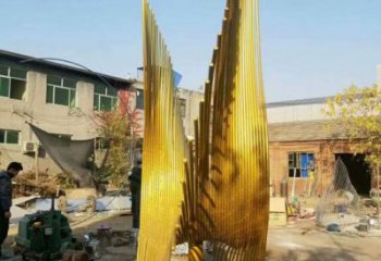 房地产凤尾雕塑 现代展翅造型 几何雕塑