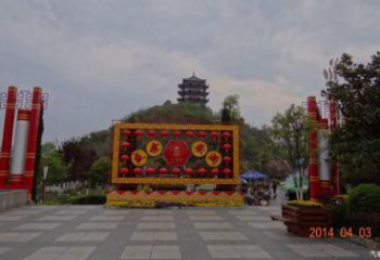 街道灯笼雕塑 现代雕塑 彩绘雕塑