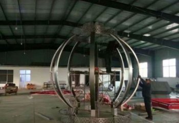 喷漆灯笼雕塑 中式村口雕塑 草地雕塑