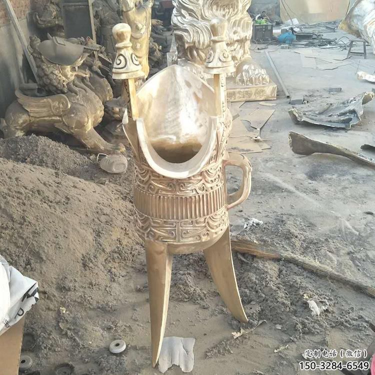 大型酒杯雕塑 欧式步行街酒杯子雕塑 彩绘杯子雕塑 大型酒杯雕塑 欧式步行街酒杯子雕塑 彩绘杯子雕塑