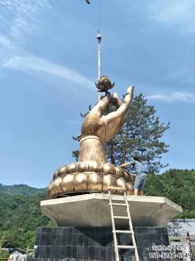 几何佛手雕塑 发光公园雕塑 大门口观音手雕塑 几何佛手雕塑 发光公园雕塑 大门口观音手雕塑