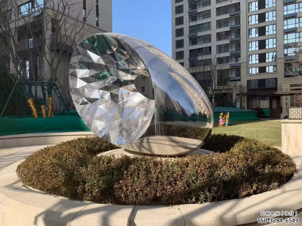 美陈松塔雕塑 异形喷水雕塑 酒店松果造型 美陈松塔雕塑 异形喷水雕塑 酒店松果造型