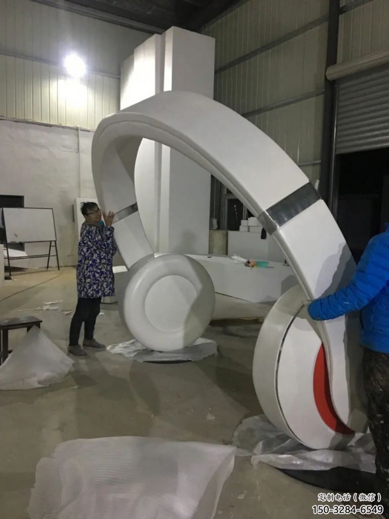 中式耳麦雕塑 哑光音乐雕塑 游乐场耳机雕塑 中式耳麦雕塑 哑光音乐雕塑 游乐场耳机雕塑