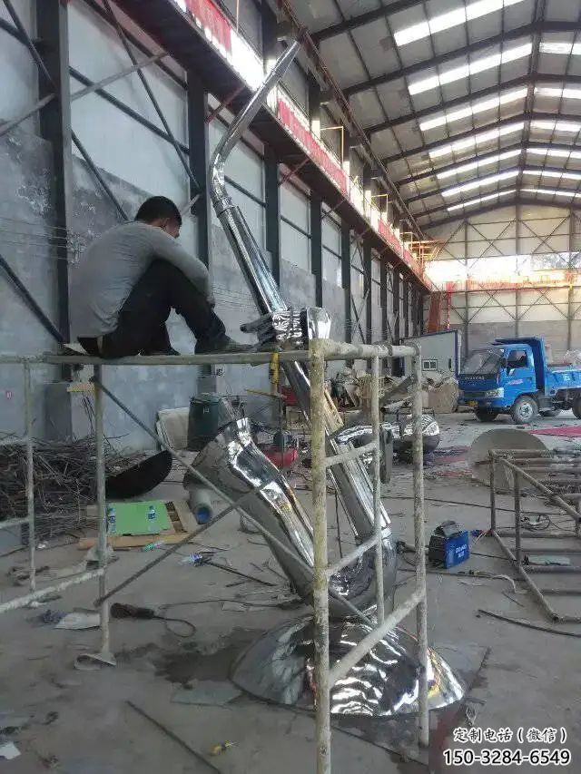 锻造萨克斯雕塑 景观西方乐队雕塑 户外乐器雕塑