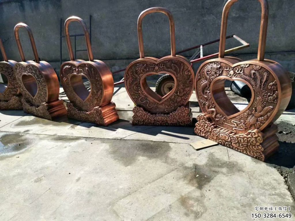 街道锁子雕塑 现代同心锁雕塑 彩绘雕塑 街道锁子雕塑 现代同心锁雕塑 彩绘雕塑