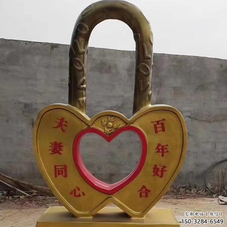 街头锁子雕塑 大型别墅区雕塑 钢管同心锁雕塑 街头锁子雕塑 大型别墅区雕塑 钢管同心锁雕塑