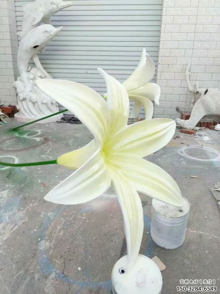 喷漆兰花雕塑 中式村口玉兰花雕塑 草地雕塑 喷漆兰花雕塑 中式村口玉兰花雕塑 草地雕塑