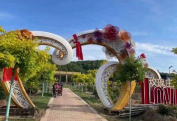 心形大门雕塑，创意设计，户外不锈钢拱门雕塑