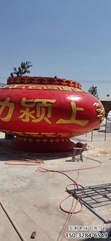 花篮雕塑订做供需，景区雕塑，烤漆玻璃钢花篮雕塑定价