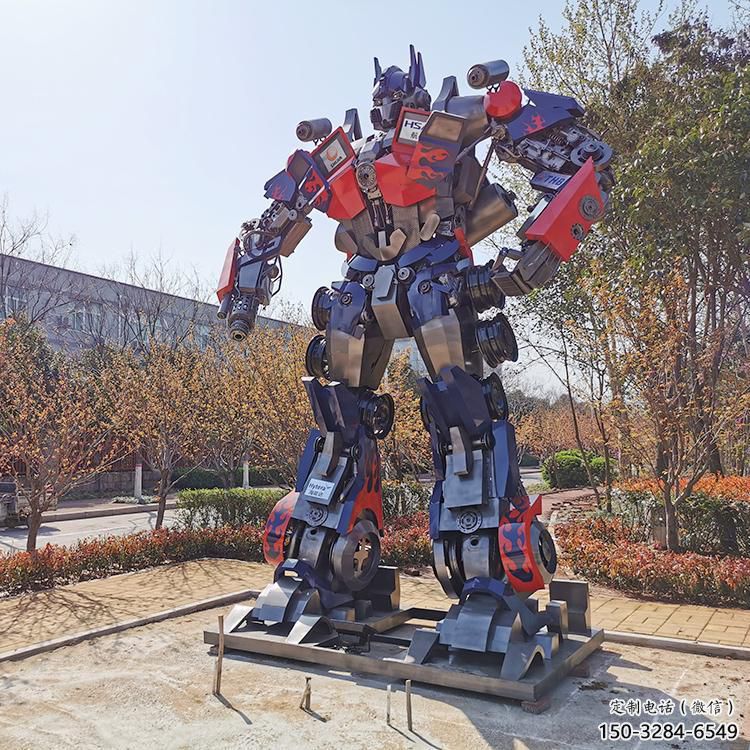 卡通版发声擎天柱雕塑 卡通版发声擎天柱雕塑